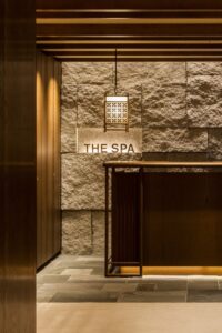 thi-cong-noi-that-spa-nailroom